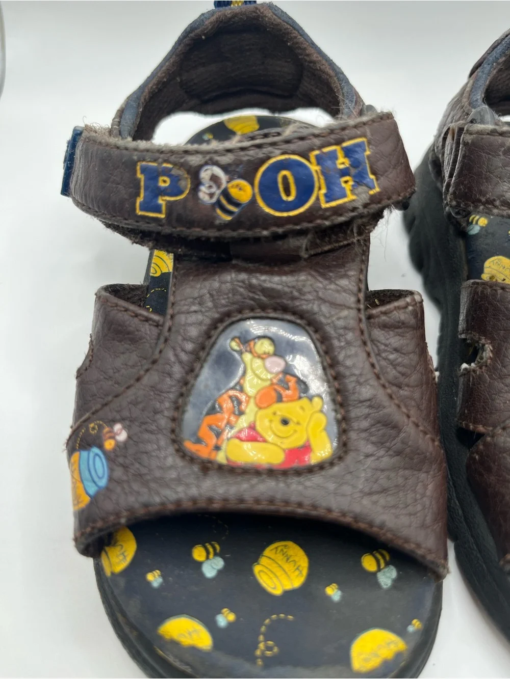 Vintage Disney Winnie the Pooh Tigger Brown Leather Sandals Toddler Size 6 Y2K